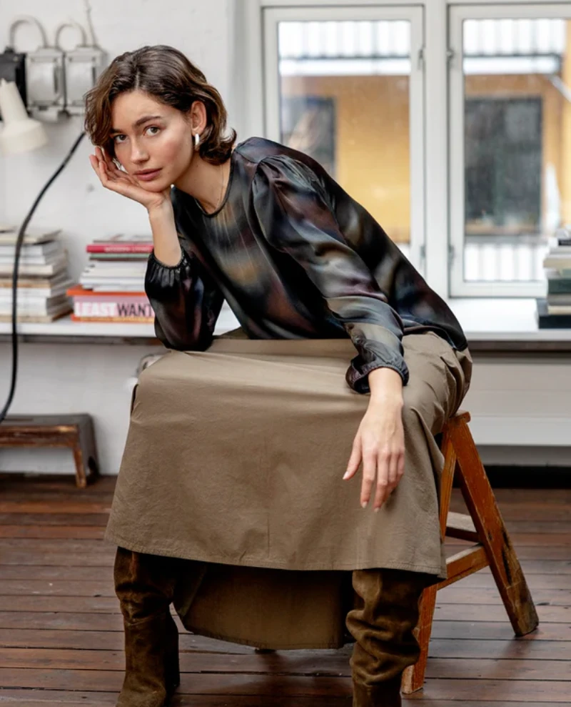 Project AJ117 Saga Midnight Blouse - Image 2