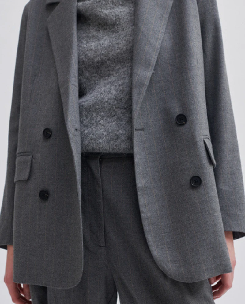 Second Female Holsye Grey Blazer - Image 6