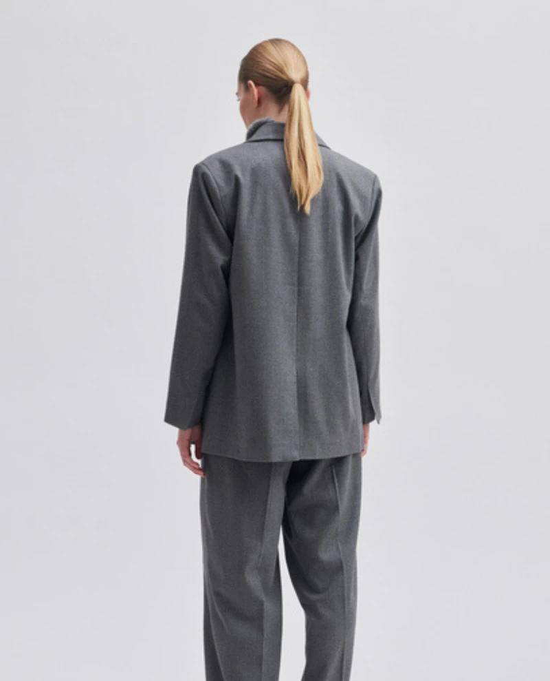 Second Female Holsye Grey Blazer - Image 3