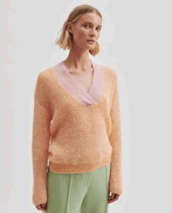 Second Female Vibse Apricot V-Neck Knit