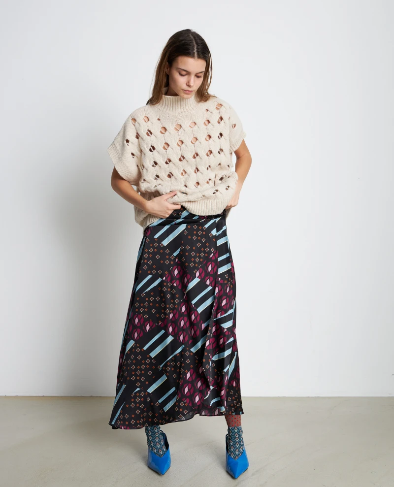 Stella Nova Odile Cream Sweater Vest - Image 3