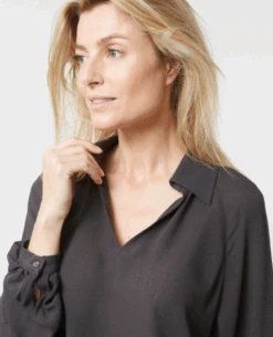Yaya Bristol Black V-Neck Blouse